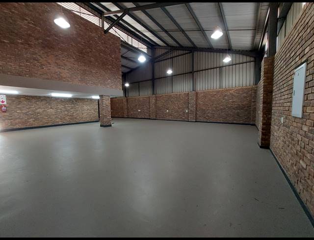 326M² WAREHOUSE TO LET IN CLAYVILLE